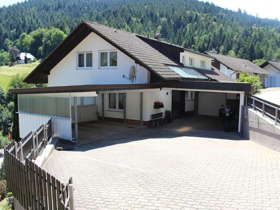 Ferienwohnung Schwarzwaldblick Bad Rippoldsau-Schapbach エクステリア 写真
